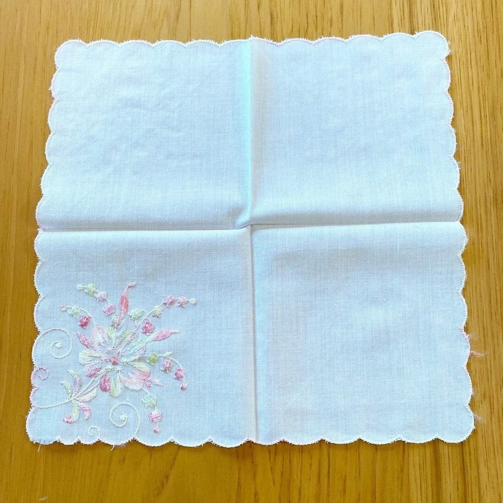 Vintage Handkerchief Hanky Embroidered Pink Green Flowers Scalloped Edge 10" - Picture 4 of 5